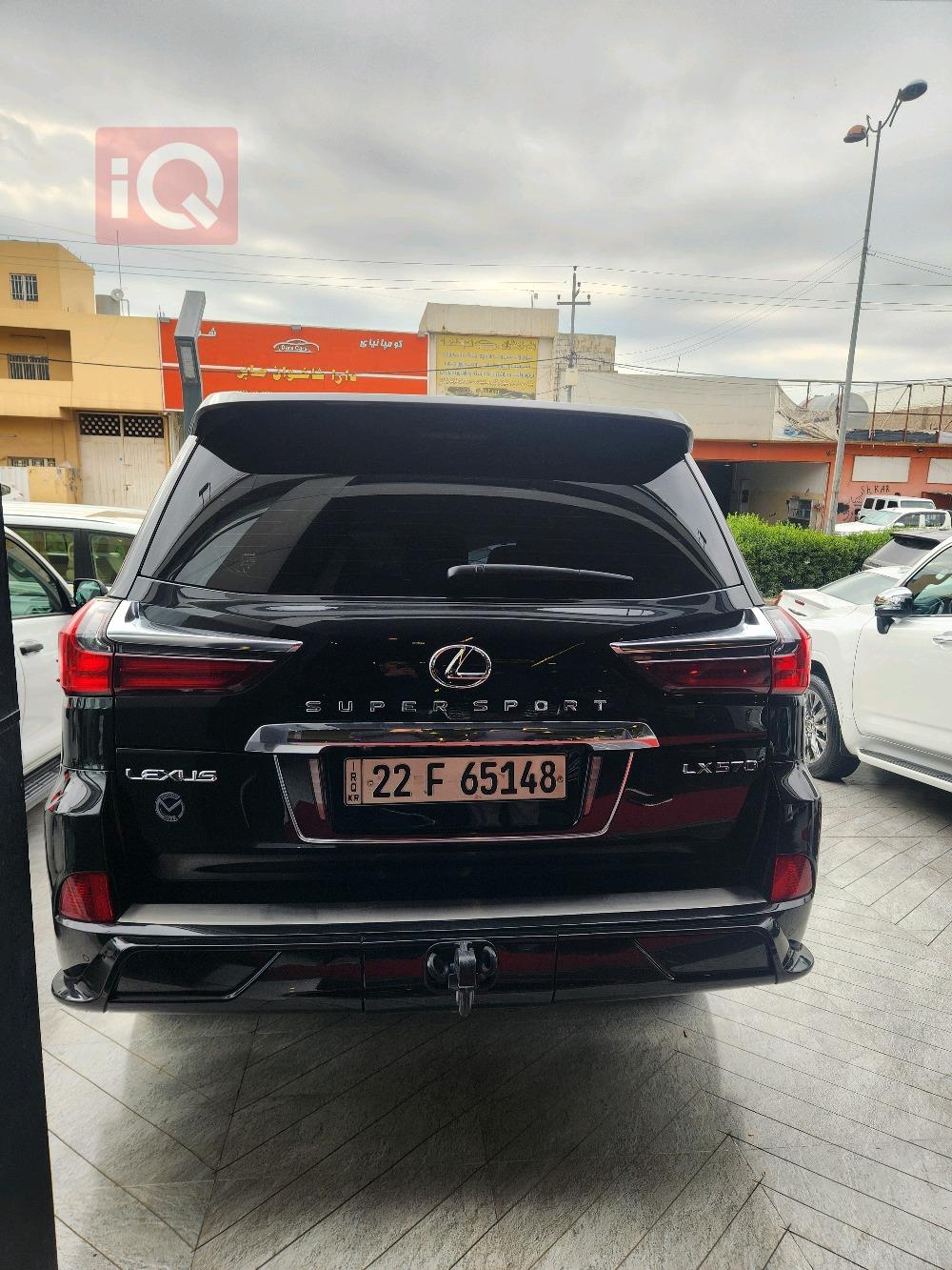 Lexus LX